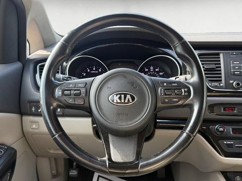 Used 2015 Kia Sedona EX w/ EX Premium Package FWD image 12