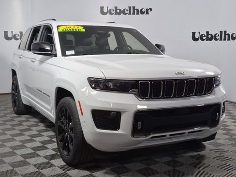 Used 2023 Jeep Grand Cherokee Overland AWD/4WD image 1