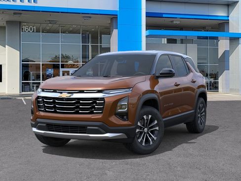 New 2027 Chevrolet Equinox LT w/ Safety and Technology Package FWD image 30