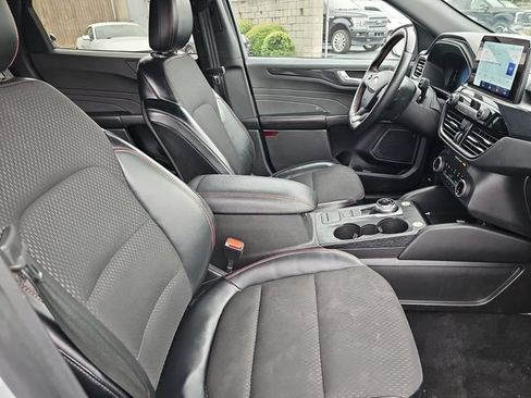 Used 2025 Ford Escape ST-Line Select AWD/4WD image 10