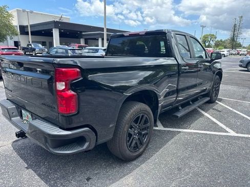 Used 2023 Chevrolet Silverado 1500 Custom w/ LPO, Dark Essentials Package RWD image 4