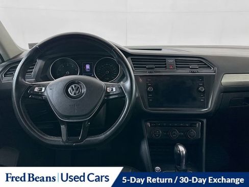 Used 2019 Volkswagen Tiguan SE image 22