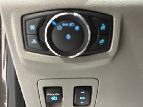 Used 2018 Ford F150 XLT w/ Equipment Group 302A Luxury AWD/4WD image 24