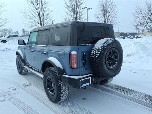 Used 2023 Ford Bronco Wildtrak image 6