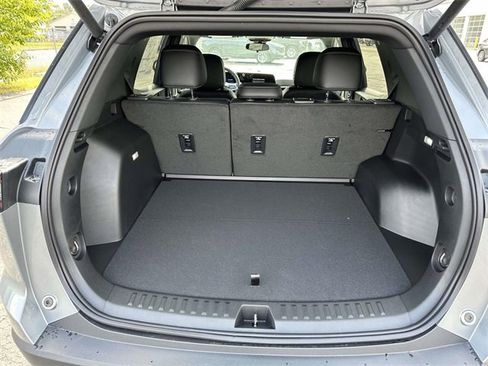 New 2026 Chevrolet Equinox LT w/ Convenience Package II image 10