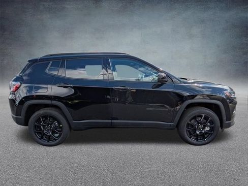 New 2026 Jeep Compass Latitude w/ Sun and Sound Group AWD/4WD image 2