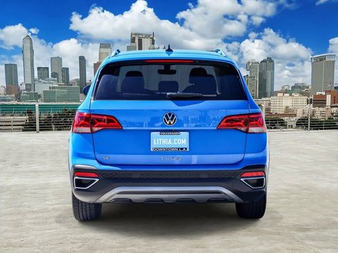 Used 2023 Volkswagen Taos SE FWD image 7