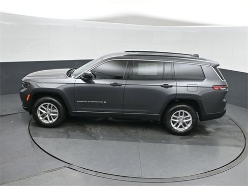 New 2025 Jeep Grand Cherokee L Laredo image 36