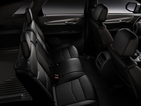 New 2026 Cadillac XT5 Luxury w/ LPO, Floor Liner Package image 35