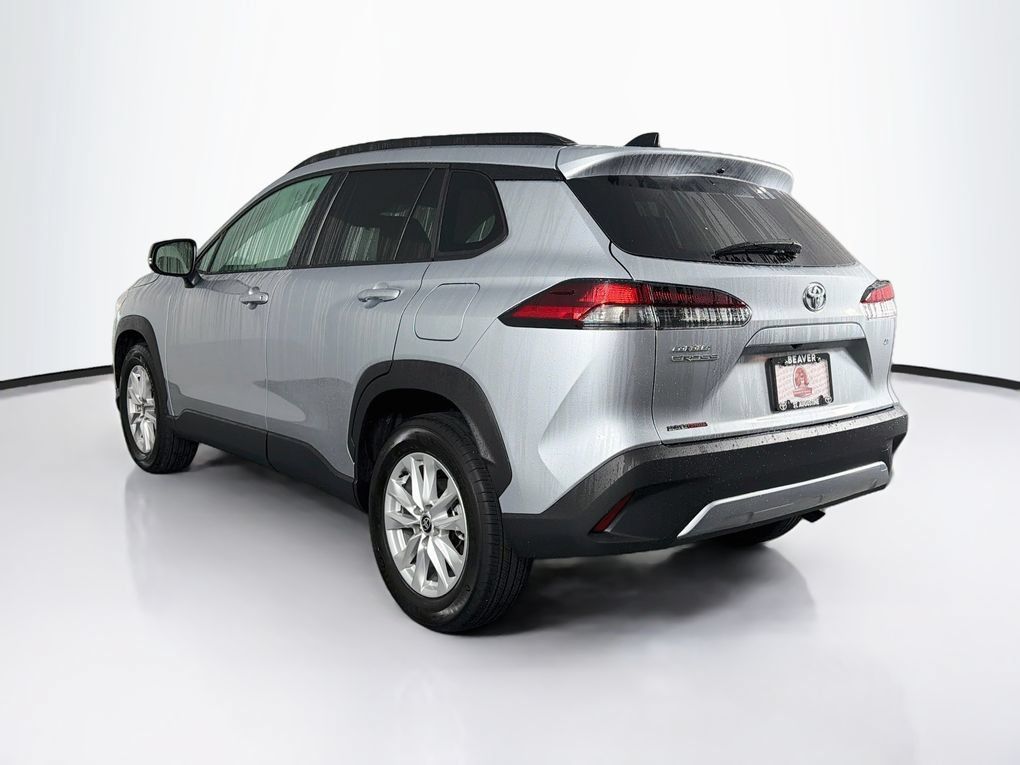 Used 2026 Toyota Corolla Cross LE FWD image 7