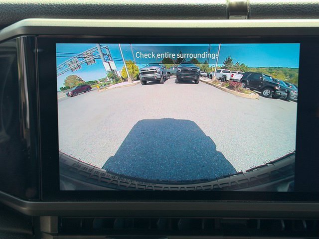 Used 2024 Jeep Wrangler Unlimited AWD/4WD image 5