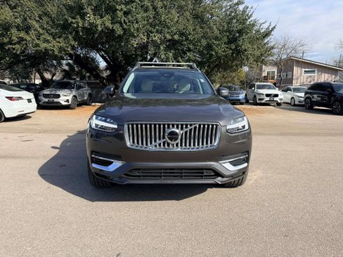Certified 2024 Volvo XC90 T8 Plus w/ Protection Package Premier image 7