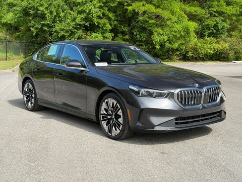 Certified 2026 BMW 540i xDrive AWD/4WD image 7