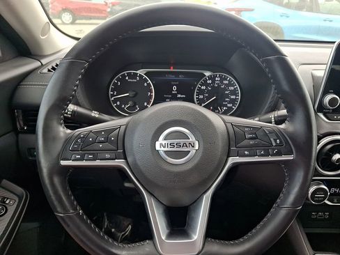 Used 2021 Nissan Sentra SV FWD image 18