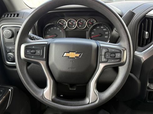 Used 2020 Chevrolet Silverado 1500 LT RWD image 25