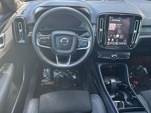 Certified 2023 Volvo C40 P8 Recharge Plus AWD/4WD image 17