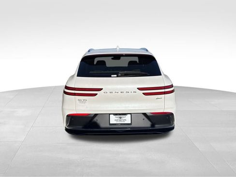 New 2026 Genesis GV70 2.5T Advanced image 7