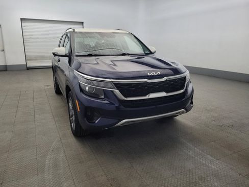 Used 2023 Kia Seltos S AWD/4WD image 14