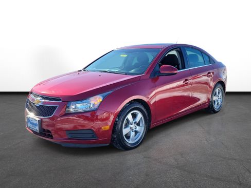 Used 2014 Chevrolet Cruze LT w/ All-Star Edition image 2