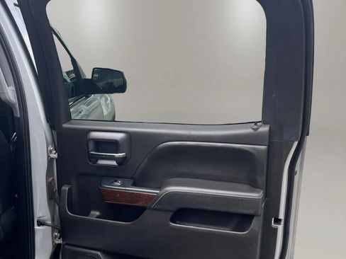 Used 2018 GMC Sierra 1500 SLT AWD/4WD image 25