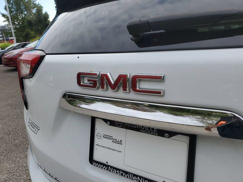 Used 2024 GMC Terrain SLE FWD image 7