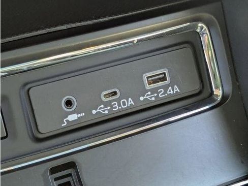 Used 2023 Subaru Ascent Limited w/ Technology Package AWD/4WD image 73