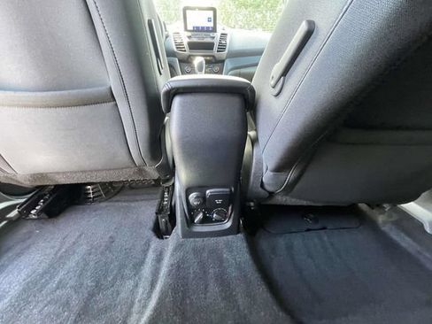 Certified 2021 Ford Transit Connect XLT FWD image 17