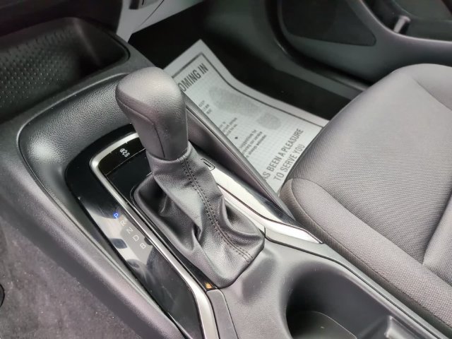 Used 2024 Toyota Corolla LE FWD image 19