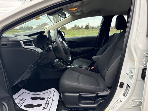 Used 2022 Toyota Corolla LE image 13