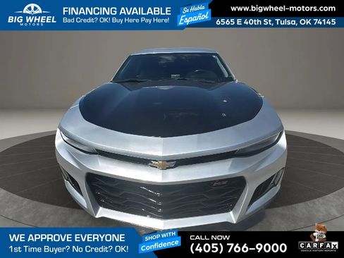Used 2018 Chevrolet Camaro LT w/ RS Package RWD image 2