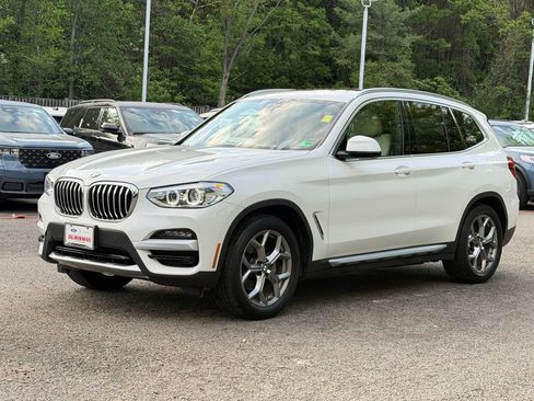 Used 2020 BMW X3 xDrive30i w/ Driving Assistance Package AWD/4WD image 3
