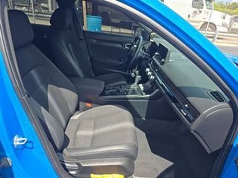 Used 2023 Honda Civic Sport image 11