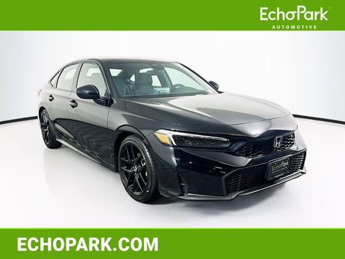 Used 2025 Honda Civic Sport image 1
