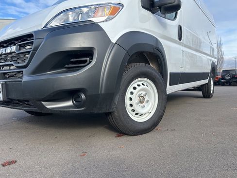 Used 2025 RAM ProMaster 2500 w/ Storage Group image 2
