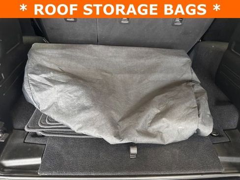 Used 2018 Jeep Wrangler Unlimited Sahara image 31