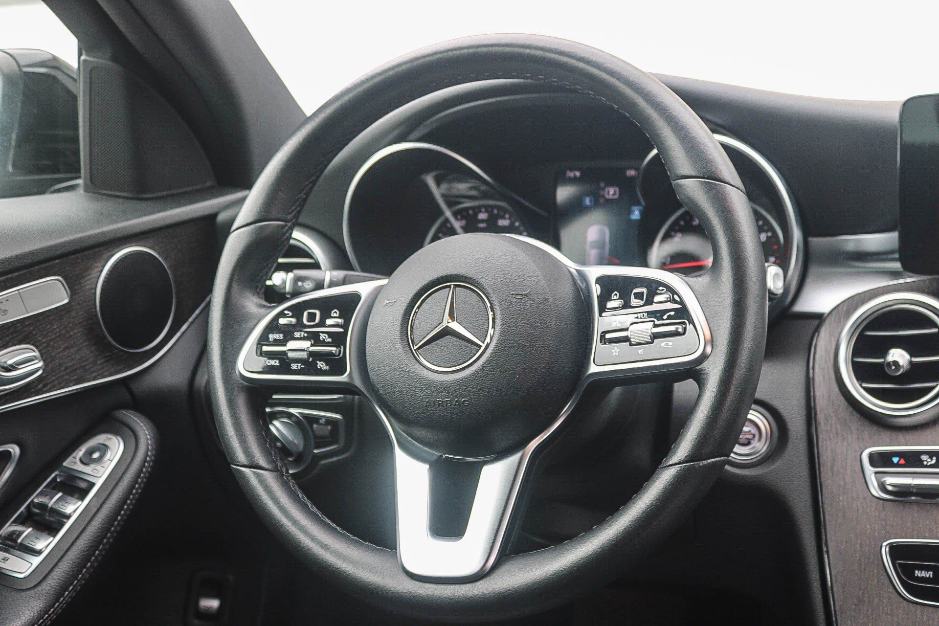 Used 2019 Mercedes-Benz C 300 Sedan image 16