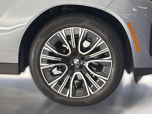 Used 2025 BMW X3 xDrive30i w/ Convenience Package AWD/4WD image 12