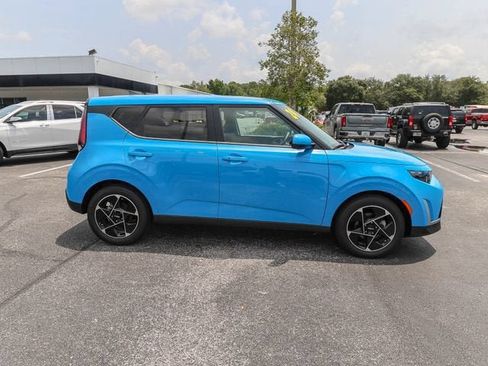 Used 2024 Kia Soul EX FWD image 11