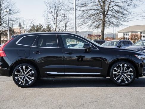 Certified 2023 Volvo XC60 B6 Ultimate w/ Protection Package Premier image 4