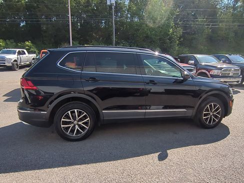 Used 2020 Volkswagen Tiguan SE FWD image 9