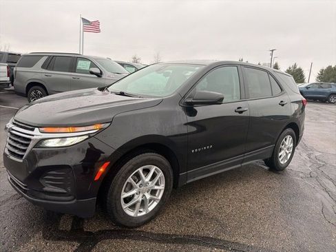 Used 2024 Chevrolet Equinox LS w/ LS Convenience Package image 7