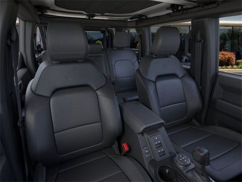 New 2025 Ford Bronco Badlands image 10