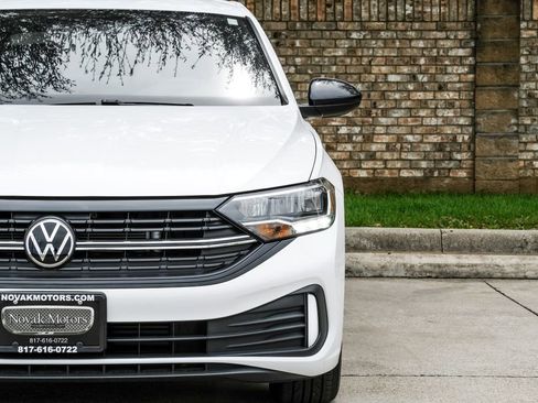 Used 2022 Volkswagen Jetta Sport image 54