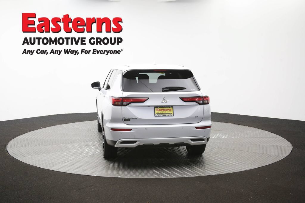 Used 2024 Mitsubishi Outlander SE AWD/4WD image 39