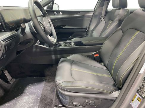 New 2026 Kia K5 GT FWD image 17