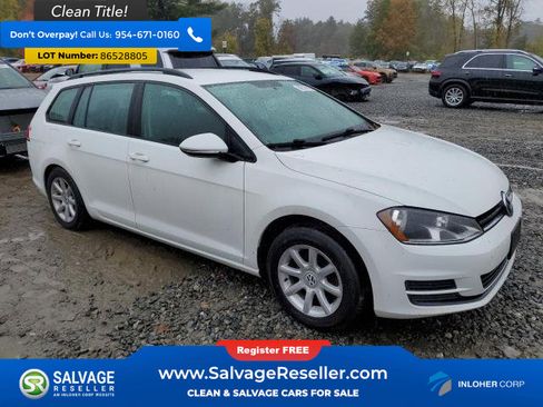 Used 2017 Volkswagen Golf S image 5