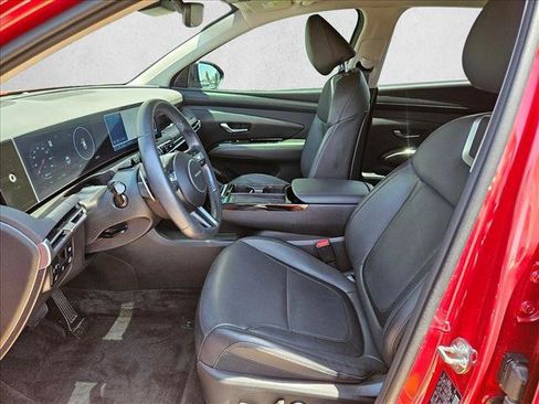 Used 2025 Hyundai Tucson Limited AWD/4WD image 21