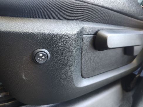 Used 2022 RAM 3500 Tradesman image 14