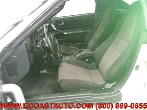 Used 2000 Toyota MR2 image 9