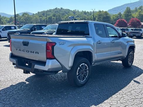 Used 2024 Toyota Tacoma TRD Sport RWD image 8